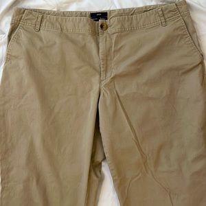 Crop Pant: Khaki Gap Hadley-Style Crop, Size 18